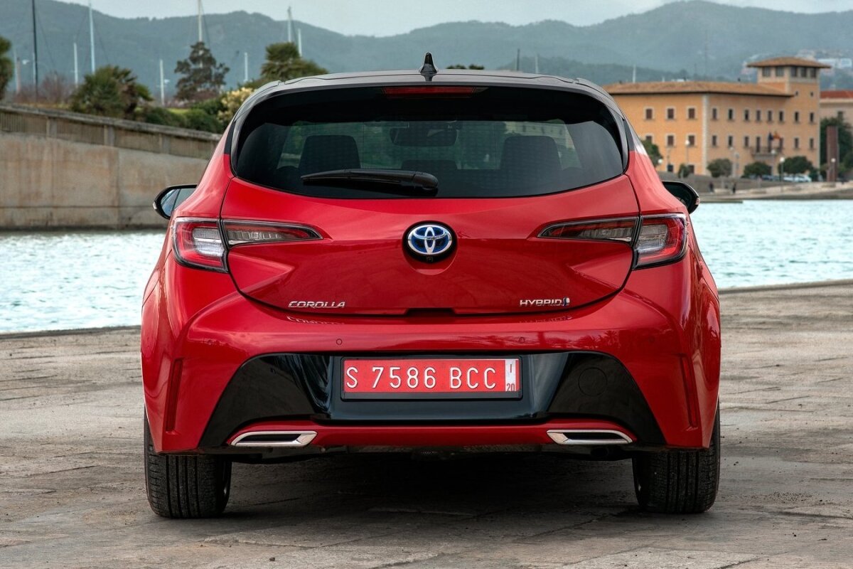Toyota Corolla Hatchback - 2019