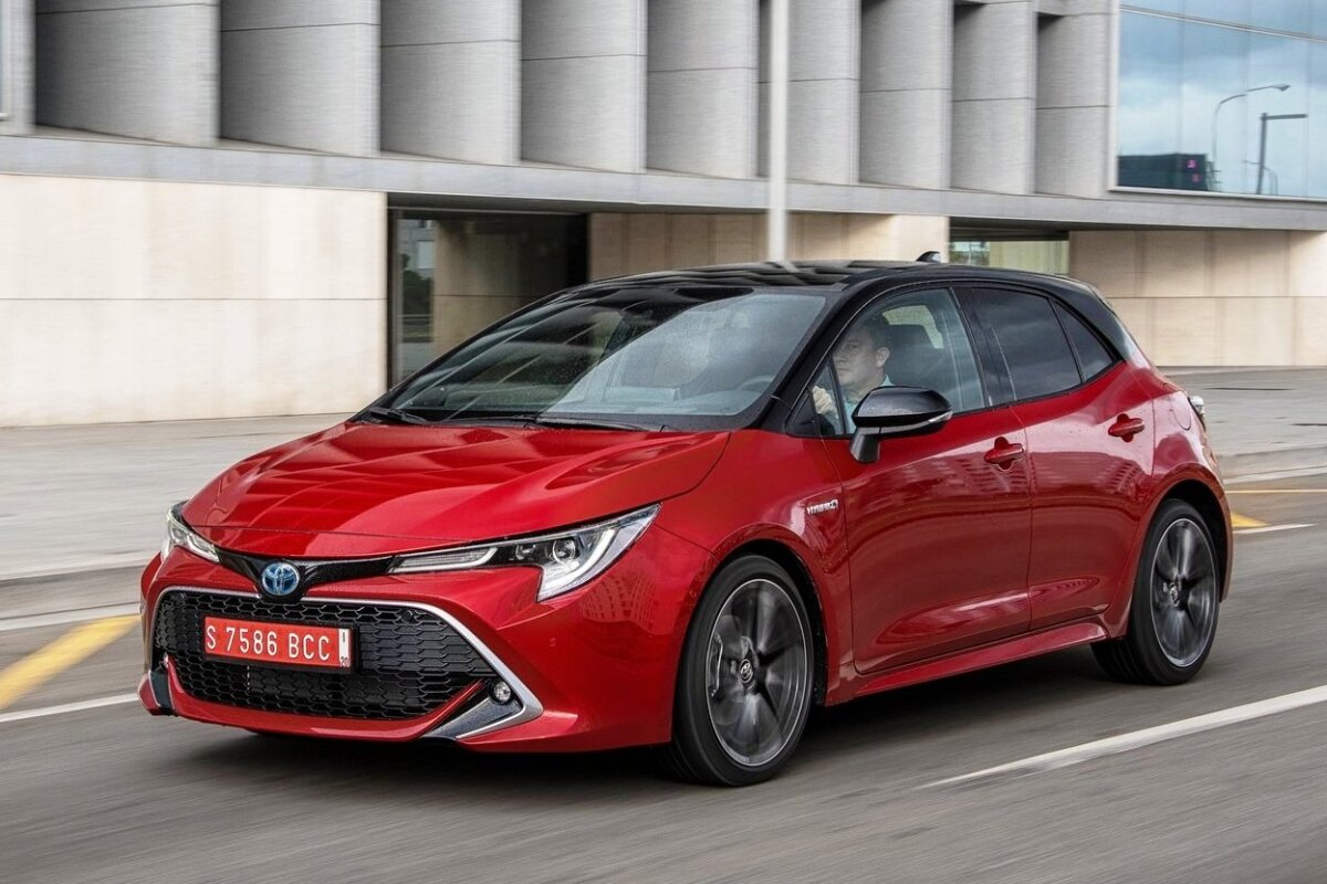 Toyota Corolla Hatchback - 2019
