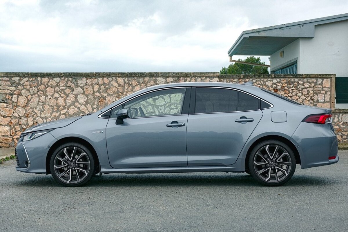 Toyota Corolla Sedan - 2019