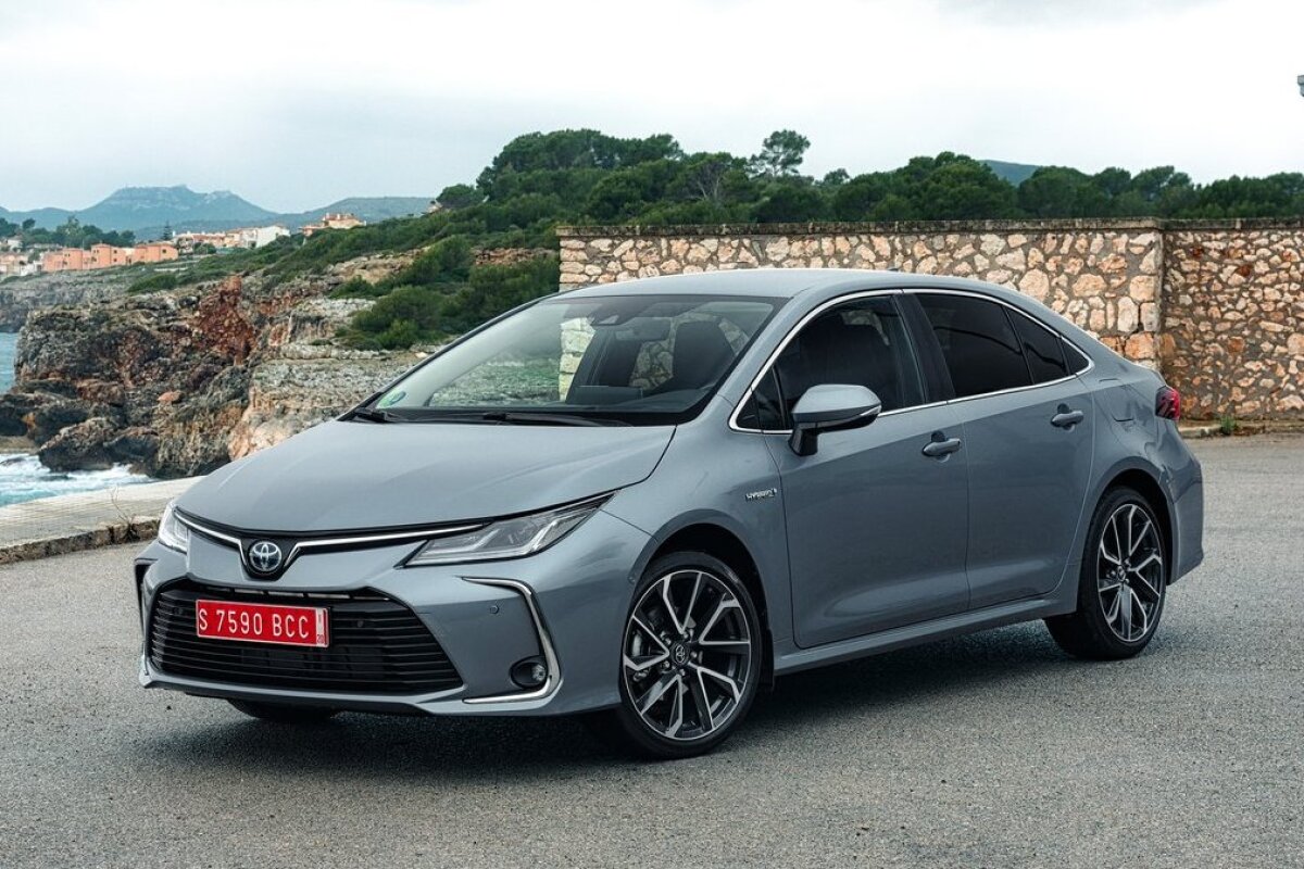 Toyota Corolla Sedan - 2019