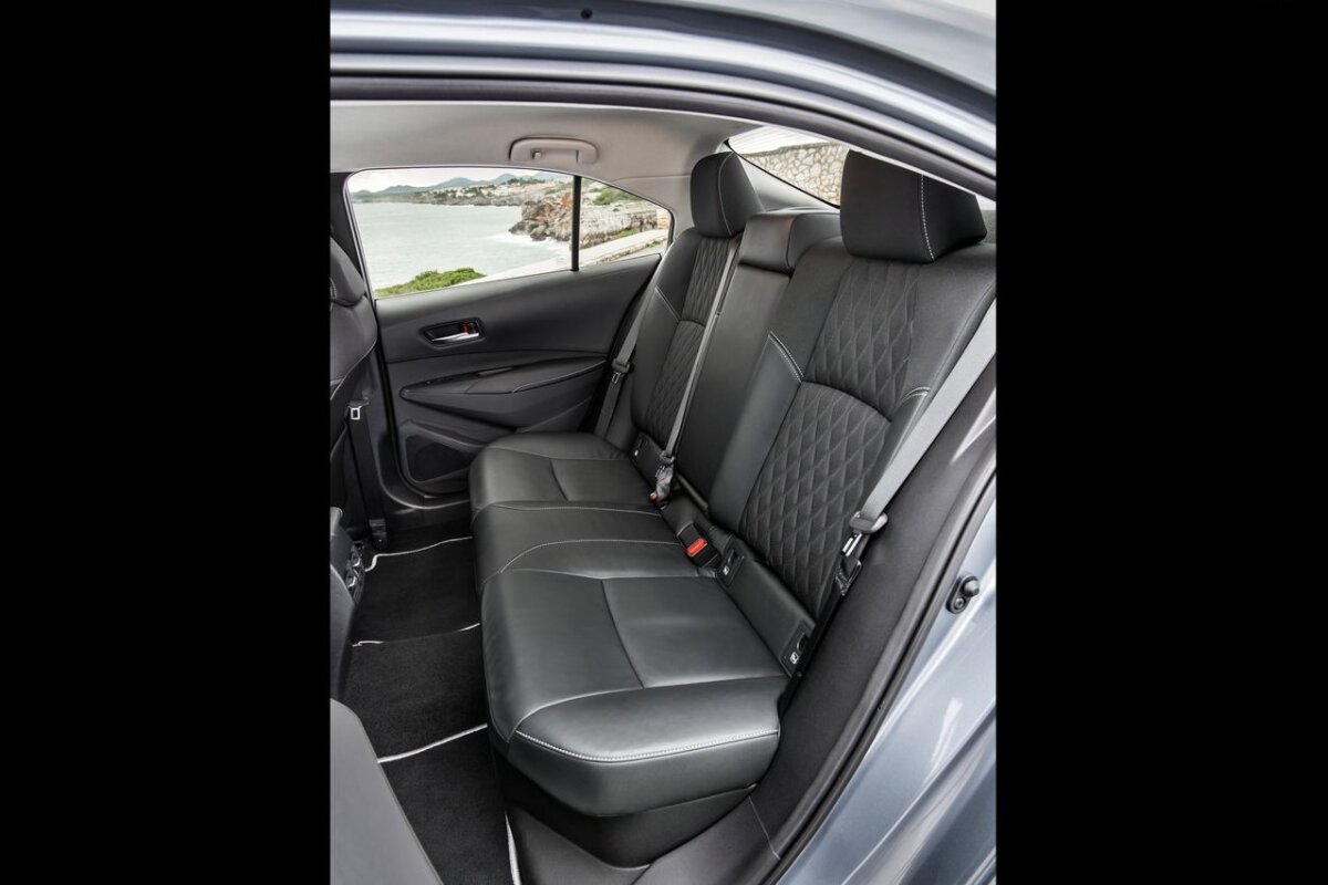 Toyota Corolla Sedan - 2019