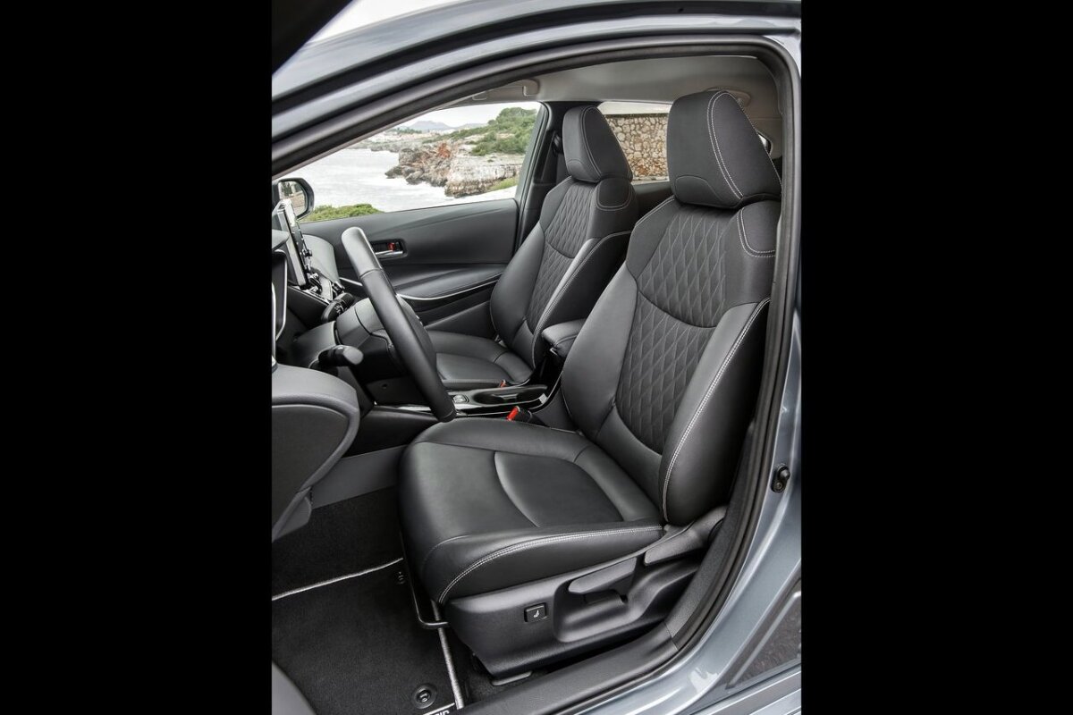 Toyota Corolla Sedan - 2019