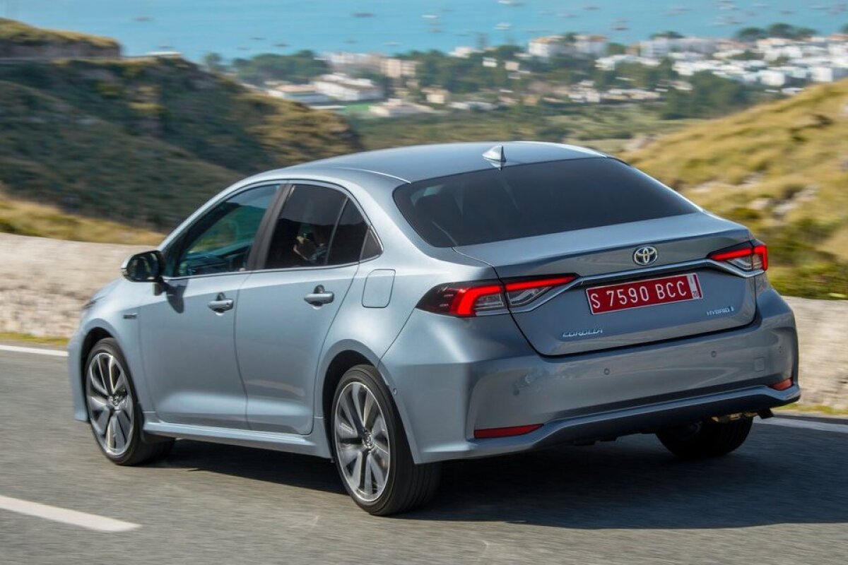 Toyota Corolla Sedan - 2019