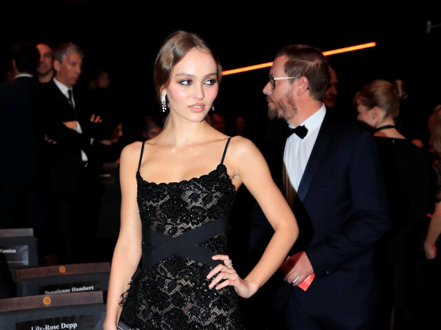 Herečka Lily-Rose Depp v kreácii Chanel Haute Couture na 44. ročníku cien Cézar.