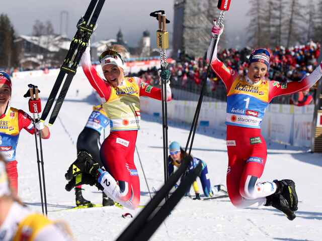 Therese Johaugová, Ingvild Flugstad Östbergová, Natalia Nepriajevová