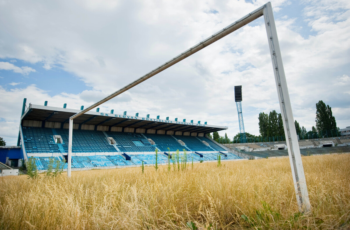 Tehelné pole