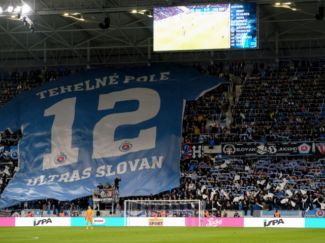 dres slovan fanúšikovia choreo