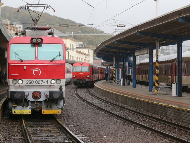 ZSSK, vlak, železnice,
