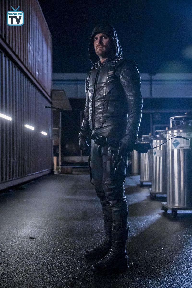 Herec Stephen Amell, ktorého preslávil seriál Arrow je hlavným hrdinom nových Kravaťákov.