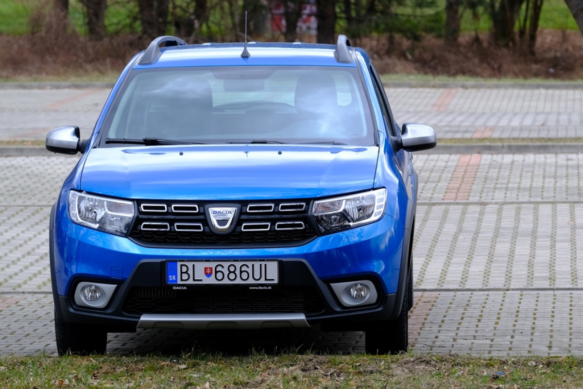 Dacia Logan MCV Stepway TCe - test 2010