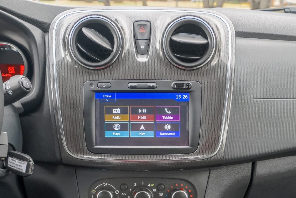 Dacia Logan MCW Stepway TCe - test 2010