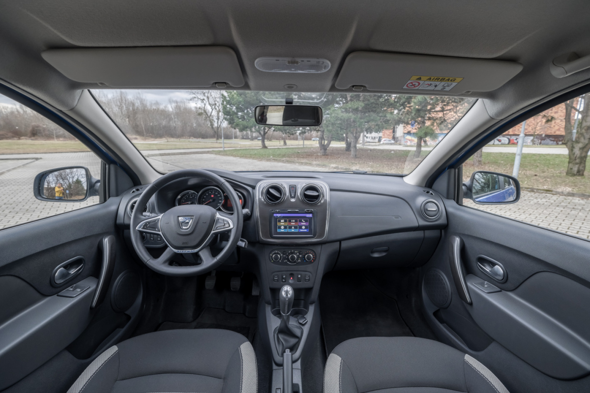 Dacia Logan MCW Stepway TCe - test 2010