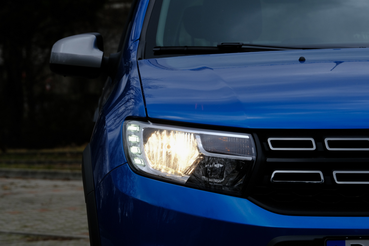Dacia Logan MCW Stepway TCe - test 2010