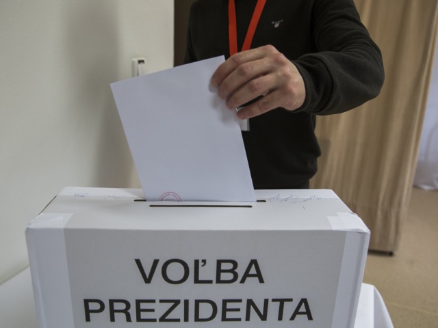 SR voľby 19 prezident 1. kolo urna obálka, väzeň