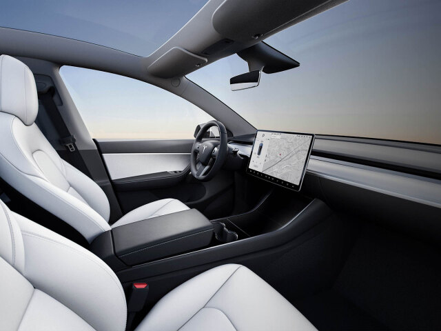 Tesla Y - 2019