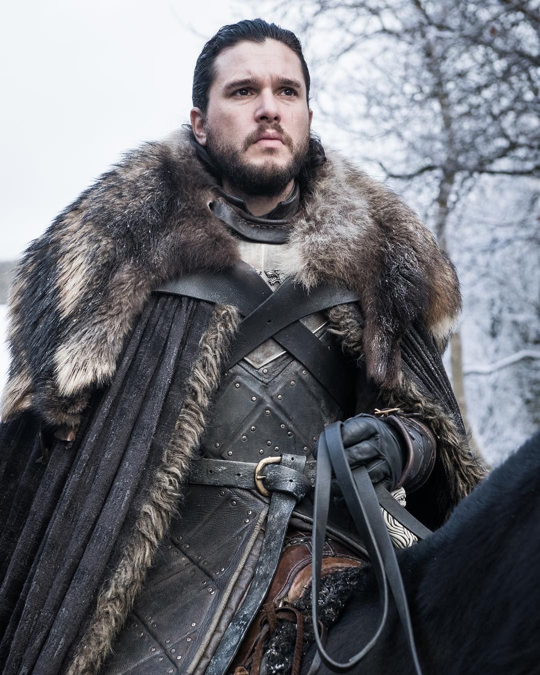 Herec Kit Harrington ako Jon Sneh na novej fotke k 8. sérii Hry o tróny.