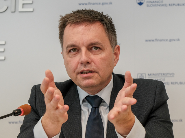 Peter Kažimír, minesterstvo financii,