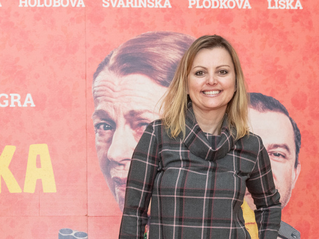 Spisovateľka Evita Urbaníková na premiére Teroristky. 