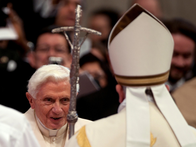 Emeritný pápež Benedikt XVI. - katolícka kríza