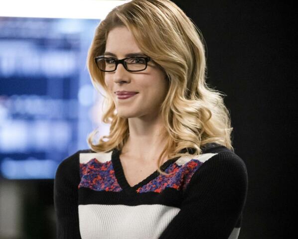 emily bett rickards, felicity, arrow,