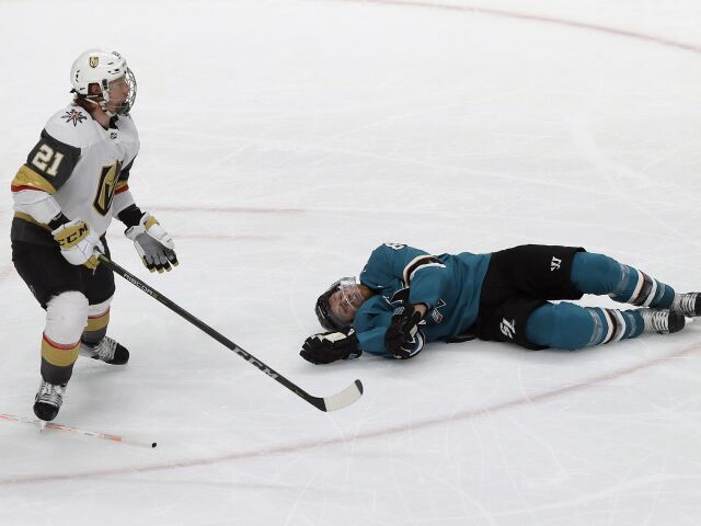 Joe Pavelski, Cory Eakin