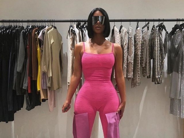 Televízna hviezda Kim Kardashian. 