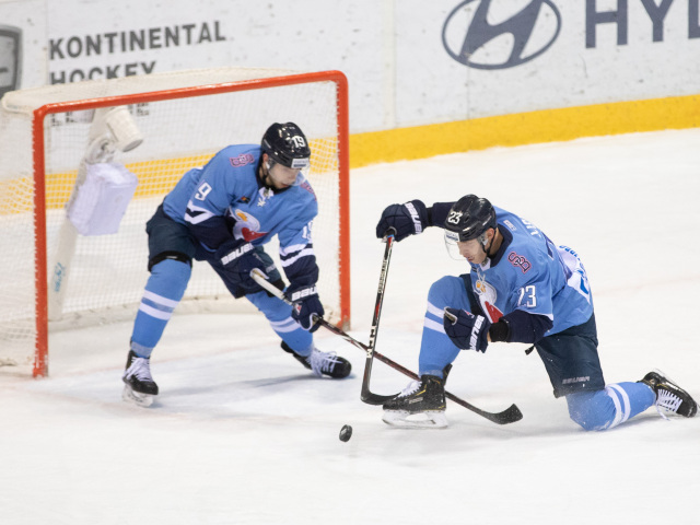 HOKEJ-KHL: Bratislava Slovan sukeľ
