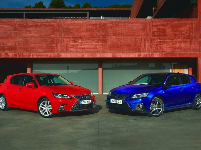 Lexus-CT 200h-2018-1024-17