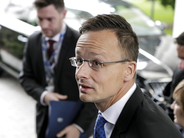 SR / Bratislava / V4 / Diplomacia / Ministri / Rokovanie /