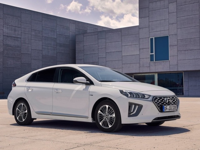 Hyundai-Ioniq-2020-1024-0a