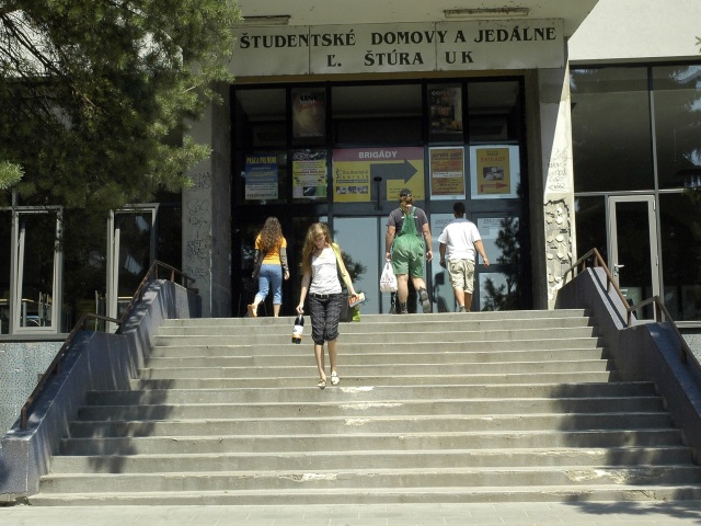 internát ľudovíta štúra bratislava