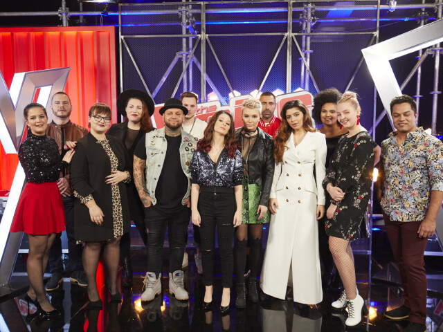 Raper Kali so svojím tímom v programe Voice Česko Slovensko.