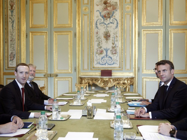 Francúzsko / Facebook / Macron / Zuckerberg / stretnutie /