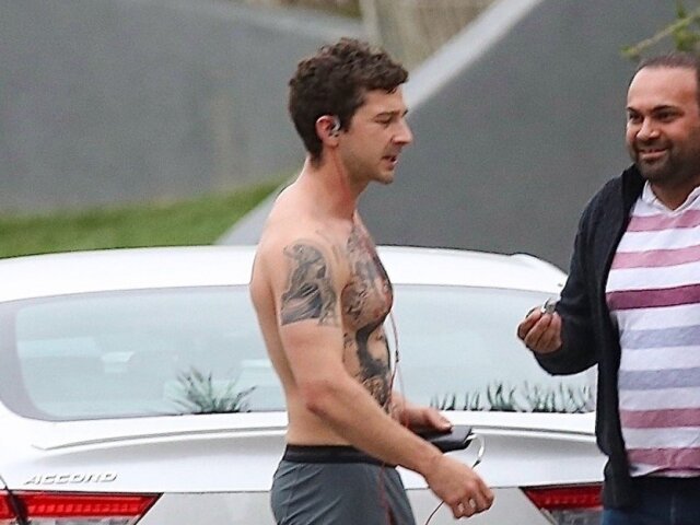 Herec Shia Labeouf na zábere z ulíc v Los Angeles, kde si vyrazil zabehať. Len v boxerkách.