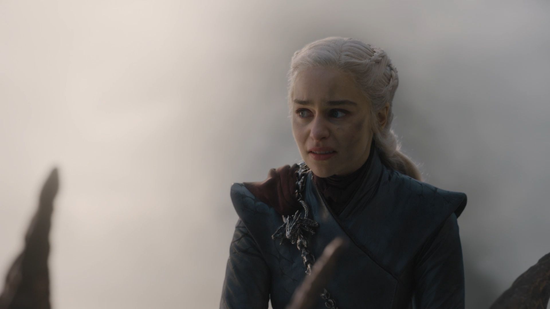 Zrodila sa najväčšia hrozba - šialená kráľovná. Doteraz boli všetci v omyle, že ňou bola Cersei Lannister.