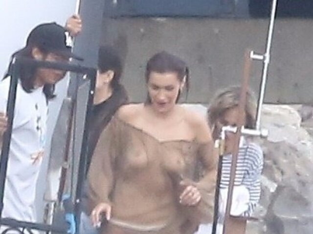 Bella Hadid 