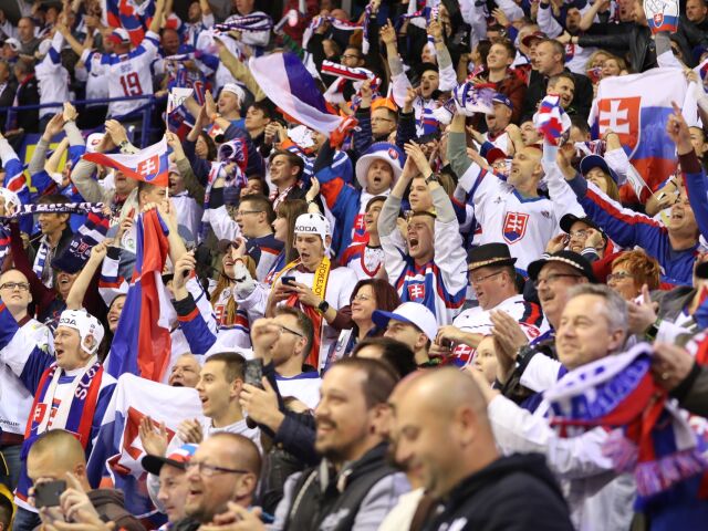 HOKEJ-MS: Slovensko - Kanada fanúšikovia