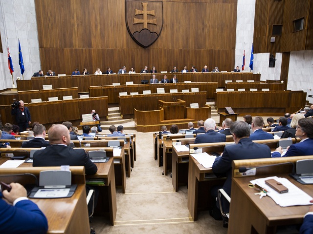 NRSR 45.schôdza parlament