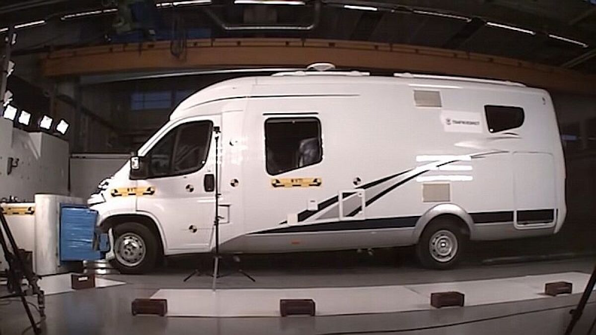 Karavany - crashtest Trafikverket 2019
