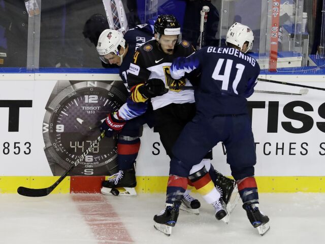 Lean Bergmann, Luke Glendening, Brady Skjei