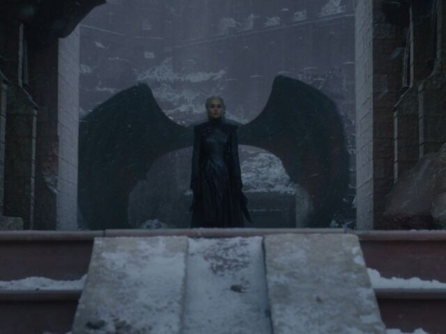 hra o tróny, game of thrones, daenerys, drogon,