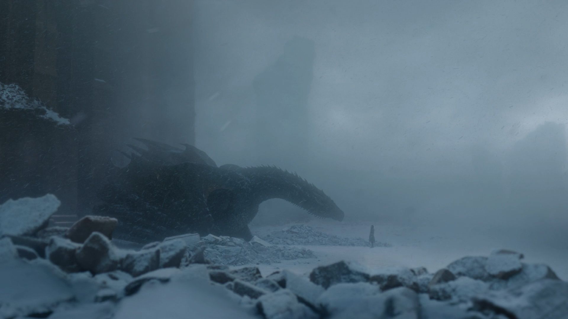 Posledný strážca Daenerys - drak Drogon - pustil Jona k nej. Vedel, čo chce spraviť?