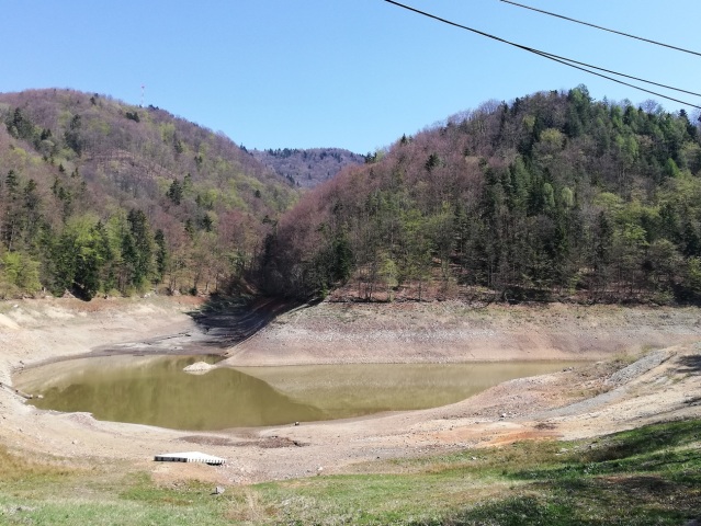 Dolnohodrušský tajch