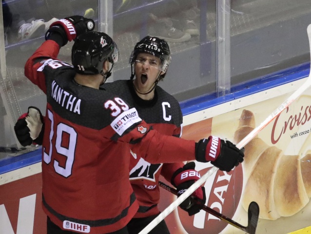 Anthony Mantha, Kyle Turris
