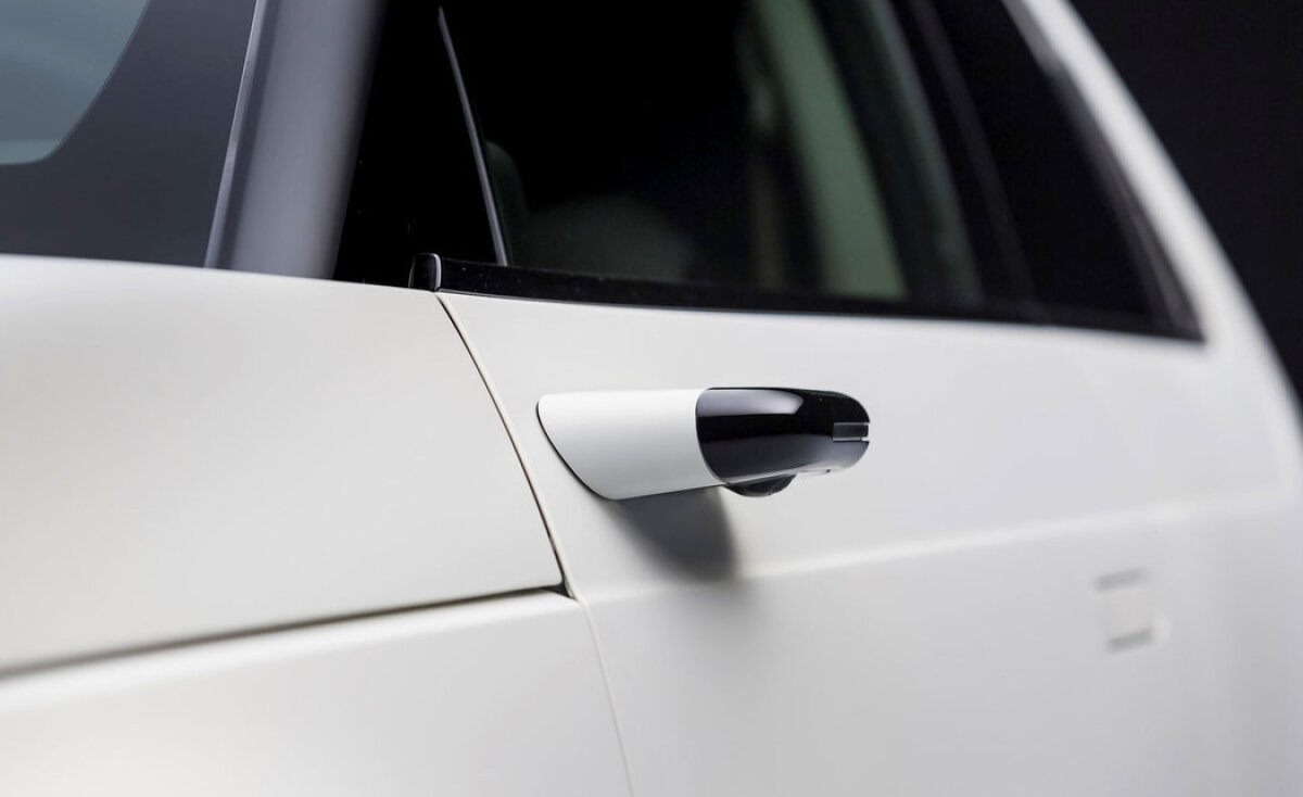 Honda E - virtuálne zrkadlá