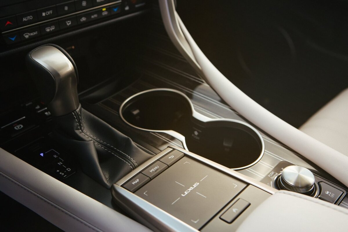 Lexus RX - 2019