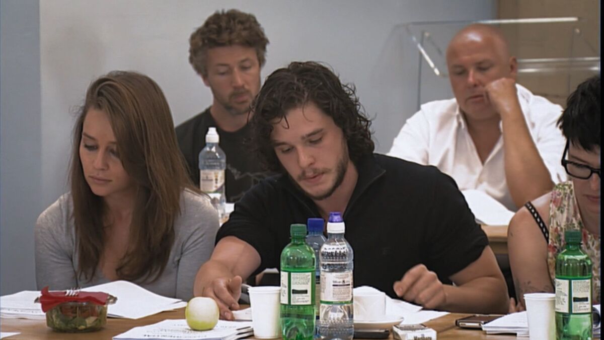 hra o tróny, game of thrones, emilia clarke, kit harington,