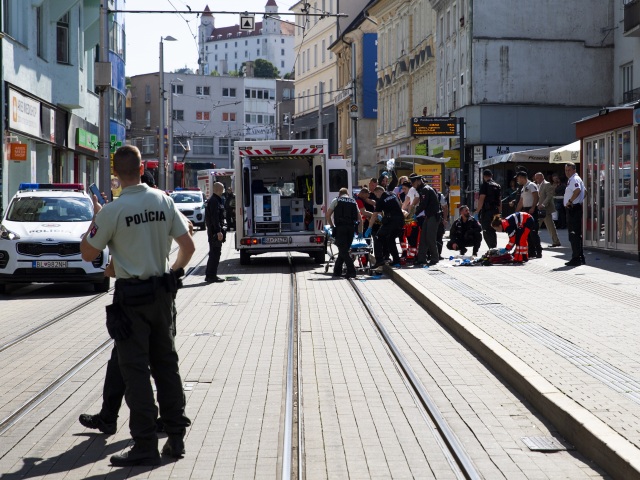 Bratislava / polícia / streľba / Obchodná ulica /