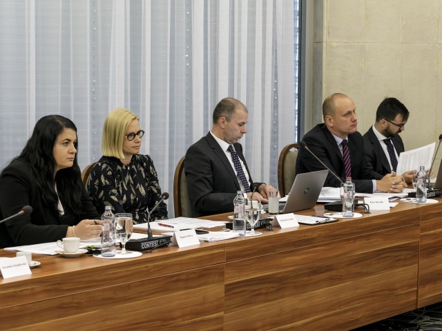 SR ochrana oznamovateľov korupcie úrad vypočutie BAX