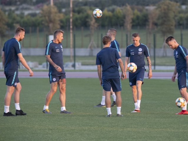 slovenskí futbalisti, tréning